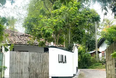 Image de Villa de 3 chambres au bord du lac avec piscine à Ahangama