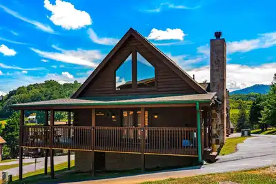 Image de Free Dollywood Tix/HotTub/Dog Friendly/A+ Location