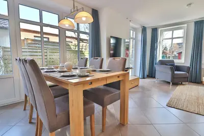 Image de Welcome to the \"Strandlust\" house, your ideal retreat for relaxing days on the beach.