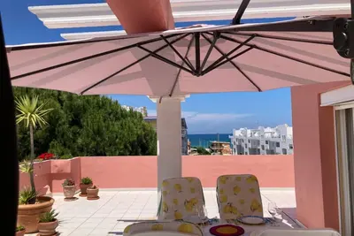 Image de Penthouse à Denia avec climatisation et parking privé