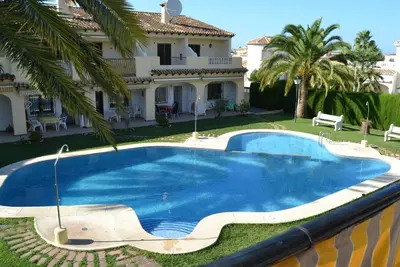 Image de Maison avec terrasse et piscine à Els Poblets