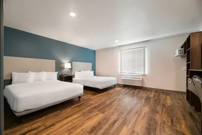 Image de 2 Budget Rooms Near Cocoa Beach & Kennedy Space Center for Great Stays