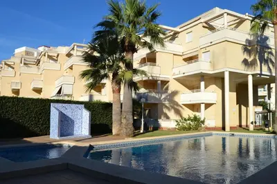 Image de Appartement en bord de mer à Denia avec animaux admis, parking et climatisation