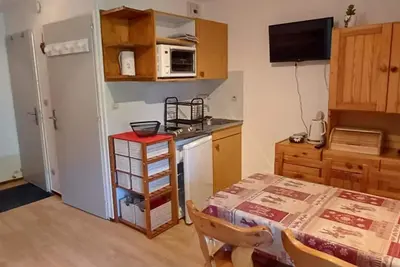 Image de Studio Chaleureux pour 4 Pers. , Balcon ensoleillé et Parking