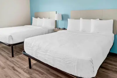 Image de Room Near Greenville Zoo – Perfect Family Stay & City Exploration