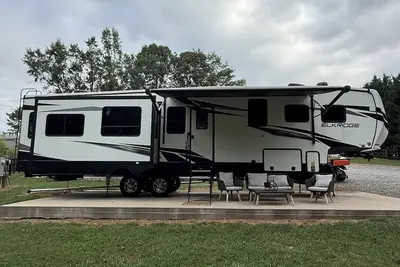 Image de Beautiful Rv minutes from Tiec