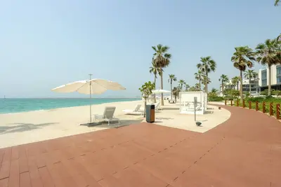 Image de High-end Beachfront 4br Duplex with Patio Sea and Burj View