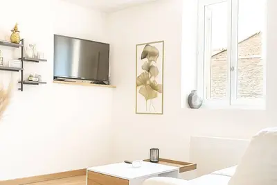 Image de Le Mans'ardé – Duplex lumineux centre · Wifi · Parking gratuit · Check-in auto