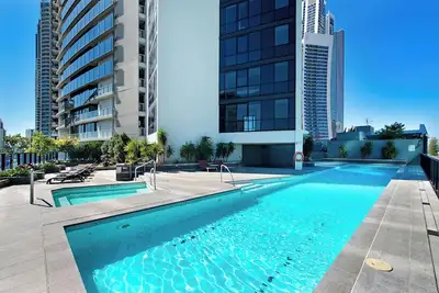 Image de Circle on Cavill 'Level 14 - Riverside'