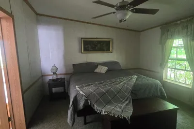 Image de 1 Level easy access 3-Br Home in Historic Castleton close to travel destinations