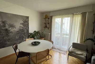 Image de Stylish 2-Bedroom Flat w/ Living Room, Balcony & Workspace in Zürich