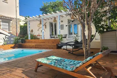 Image de Maisonnette avec piscine, et chiens sous réserve d’acceptation (t10€/jr)