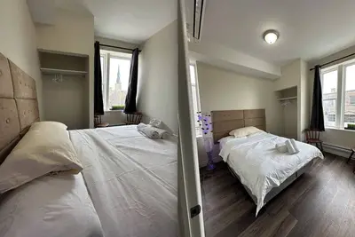 Image de Stylish Fully Furnished Simcoe Lofts Downtown Oshawa Walk to Dining & Transit