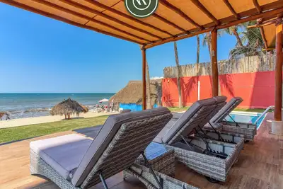 Image de Oceanview 4 Br Condo - Pool - Beach - Terrace
