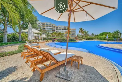 Image de Oceanfront 3br Condo with Beach Club - Pool