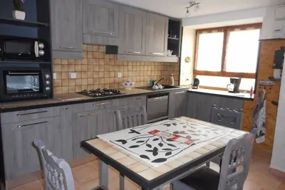 Image de maison de village 2/3 pers proche randonnées Ariègeoises
