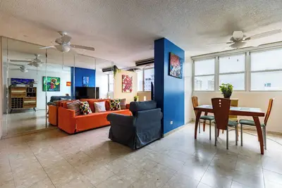 Image de Live on Condado Beach! 2br/2Bath/1Parking/ Pool in San Juan’s Best Neighborhood