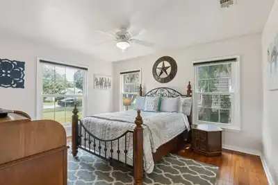 Image de 3 Bed 2 Bath Near Tcu