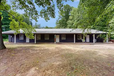 Image de Peaceful wooded escape w/ kitchenette, gas grill, lakes & trails nearby