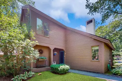 Image de Fairway Village condo on golf course w/ private patio, fireplace & amenities