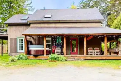 Image de *New* Mt. Holly Haven GameRoom/Firepit/HotTub/Pets