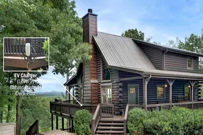 Image de Lakeview Dreams – Panoramic Mountain Peaks Cradling Blue Ridge Lake Views