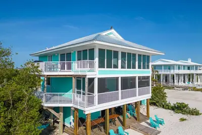 Image de Mint Julep - Spacious Beachfront Home with Gulf Views & Outdoor Showers