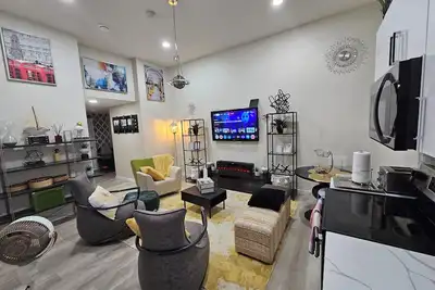Image de Luxury Living, Happy Vibes L. L. H. V