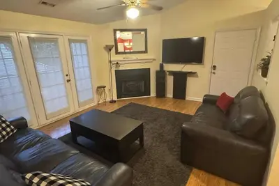 Image de 2Bed 2Bath Cozy Apartment off Guilford college!