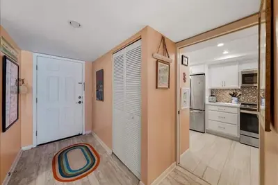 Image de Sea Oats 115 - Sleeps 4 - Elevators - Gulf Front - Tennis