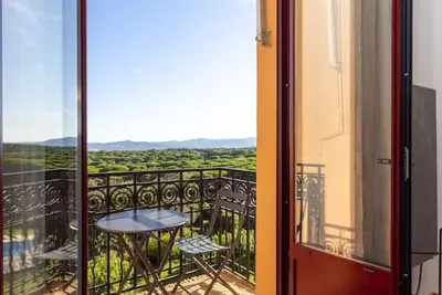 Image de Valescure - Moderne 63m2 | Clim | Vue Sunset | Piscine & Parc