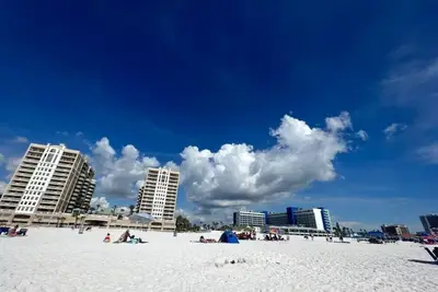 Sunny Clearwater Escape | 3br + Pool + 3 Baths