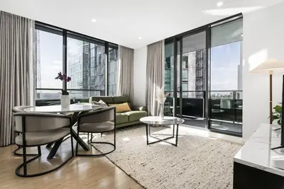 Image de Sleek Southbank 2-Bed Apartment with Balcony Views