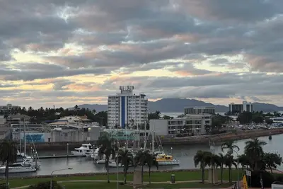 Image de Allure Apartment in the heart of Townsville's premium waterfront dining precinct