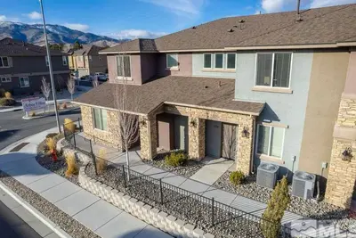 Image de Local 3bd/2. 5ba - WiFi & Parking