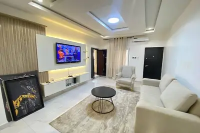 Image de Ace apartments | 2bdr + Fast WiFi  | 24 Hrs Power| laundry | security | Smart Tv