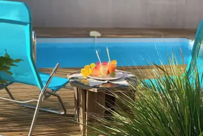 Image de Bas de villa de 3 chambres et spa