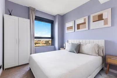 Image de Penthouse Duplex with Top Views!