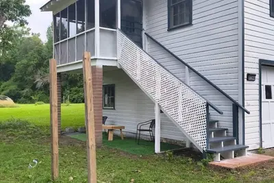 Image de Fully furnished cozy 2-bedroom apartment on quiet lot in Orangeburg, Sc