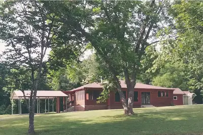 Image de Charming 3-bedroom cabin in beautiful Boomer with Ac