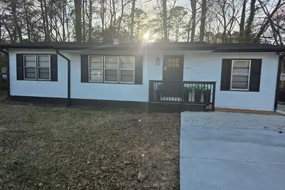 Image de Charming 3-Br House Fitness/Game Rm, Gazebo & Children Play Ground near Battery