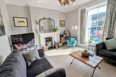 Image de Welcoming family home 5 mins walk from Falmouth centre, close to pubs & beaches.