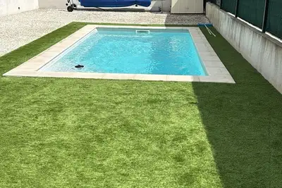 Image de maison avec piscine en Provence prés de la sainte victoire