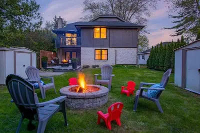 Image de 4br Home w/ Hot Tub, Firepit Near Innisfil Beach