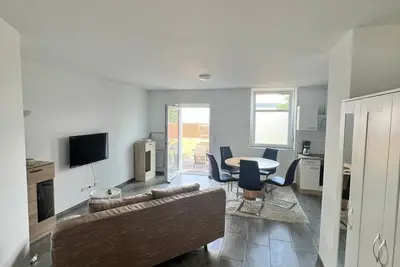 Image de First floor apartment with enclosed garden max. 5 persons. Pet friendly!