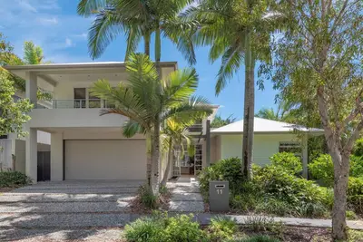 Image de SeaEasta - Luxurious & Lavish Family-friendly House with a Pool!