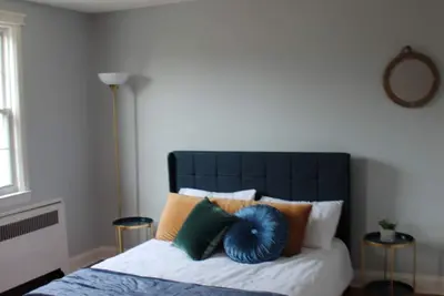 Image de Cozy townhome in Catonsville, pet and family friendly!