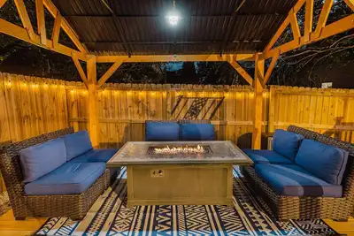 Image de Charming Cottage • 7 Min to Downtown Greenville • Near Prisma Health • Parking