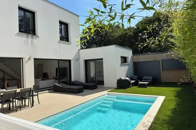 Image de Maison 4 chambres avec piscine