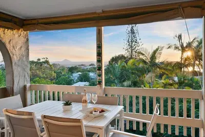 Image de Penthouse Sunsets - Stylish Noosa Heads Escape with Breathtaking Views